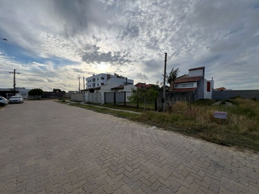 Rua 23, Posto 5 (quase esquina Juarez Vasconcelos Torronteguy)