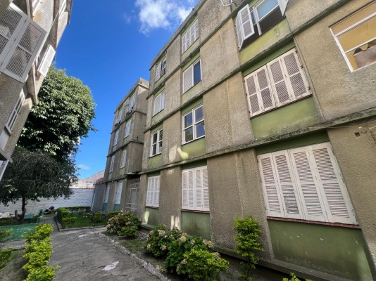 Rua Manoel Pereira de Almeida, n. 711 - E, ap. 301.