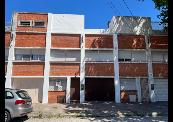 Sobrado na Rua Visconde do Rio Branco - Cidade Nova! 
